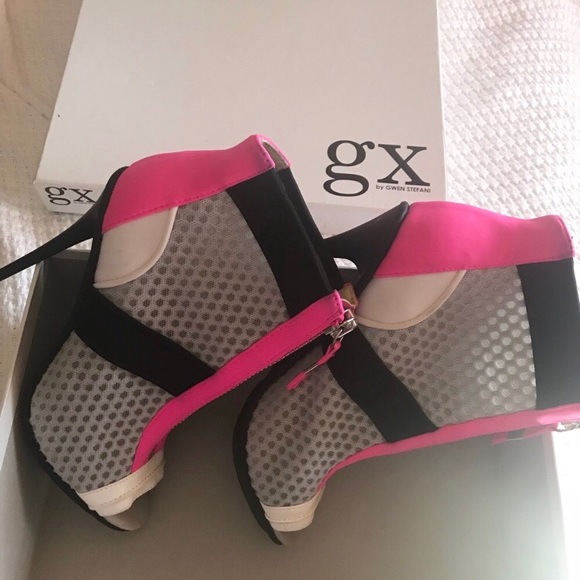 GX by Gwen Stefani Peep Toe Heels Size 8 - Picture 3 of 3